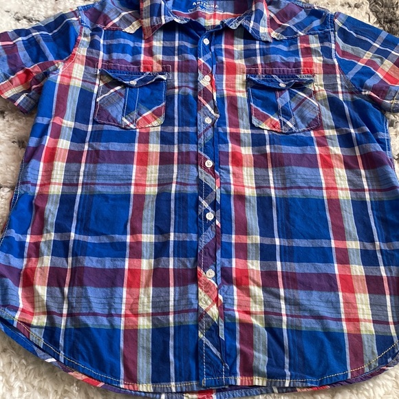 Short sleeve button down shirt for men size XL - Picture 3 of 5